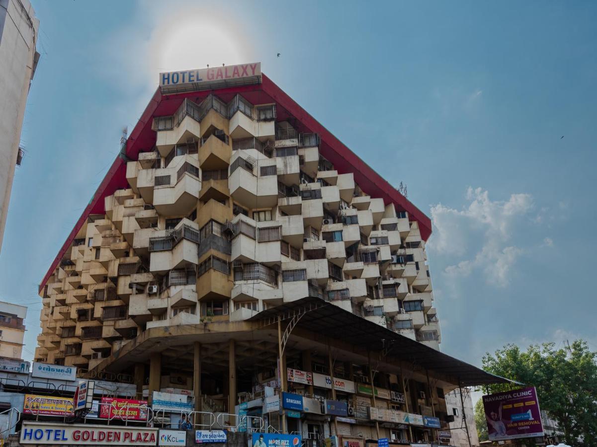 Hotel Galaxy Opp Surat Railway Station Exterior photo